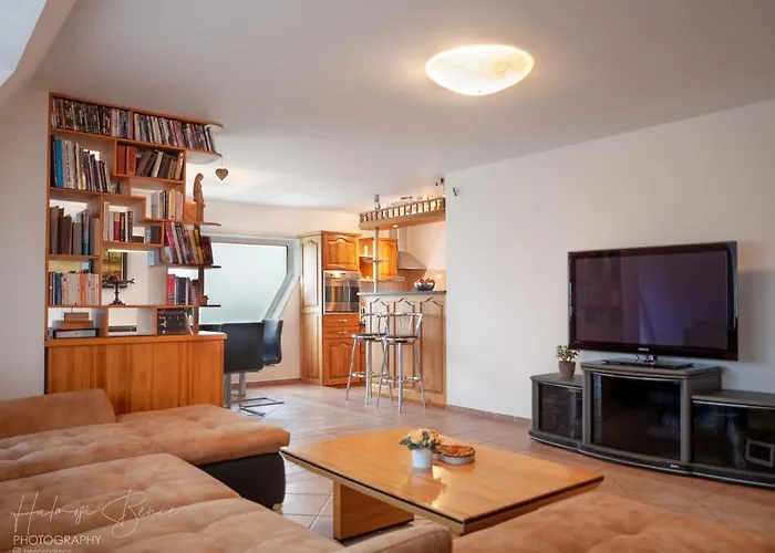 Moai Home Apartman Sarvar